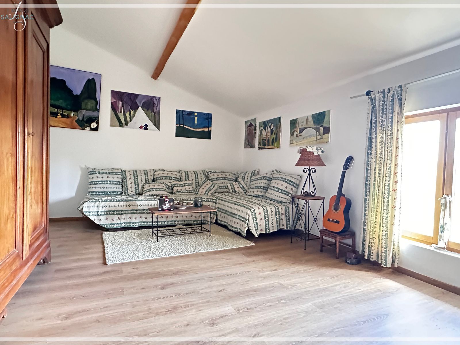 Une autre vue de la chambre à l’étage