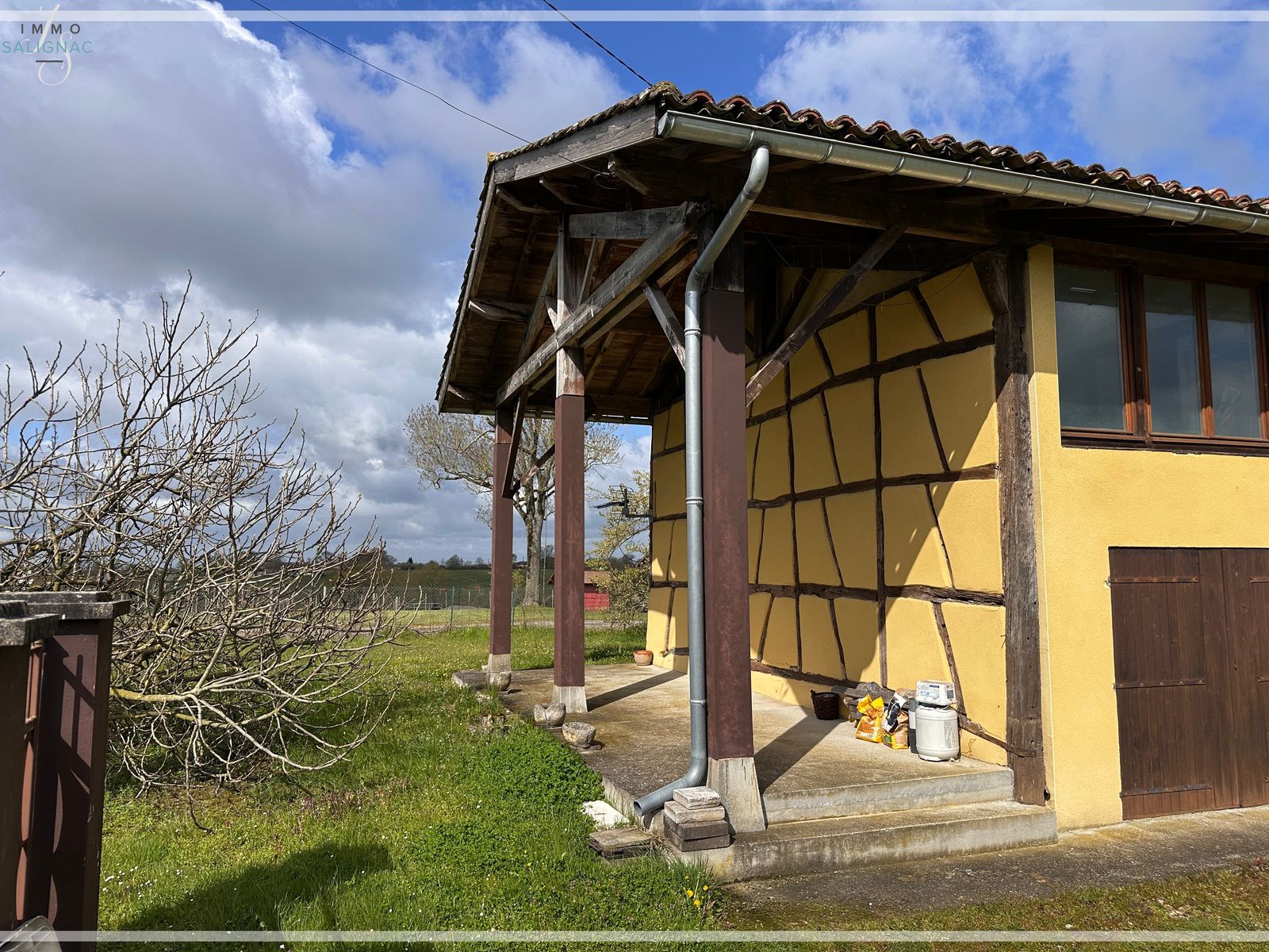 Le pignon et l’avancée de toiture