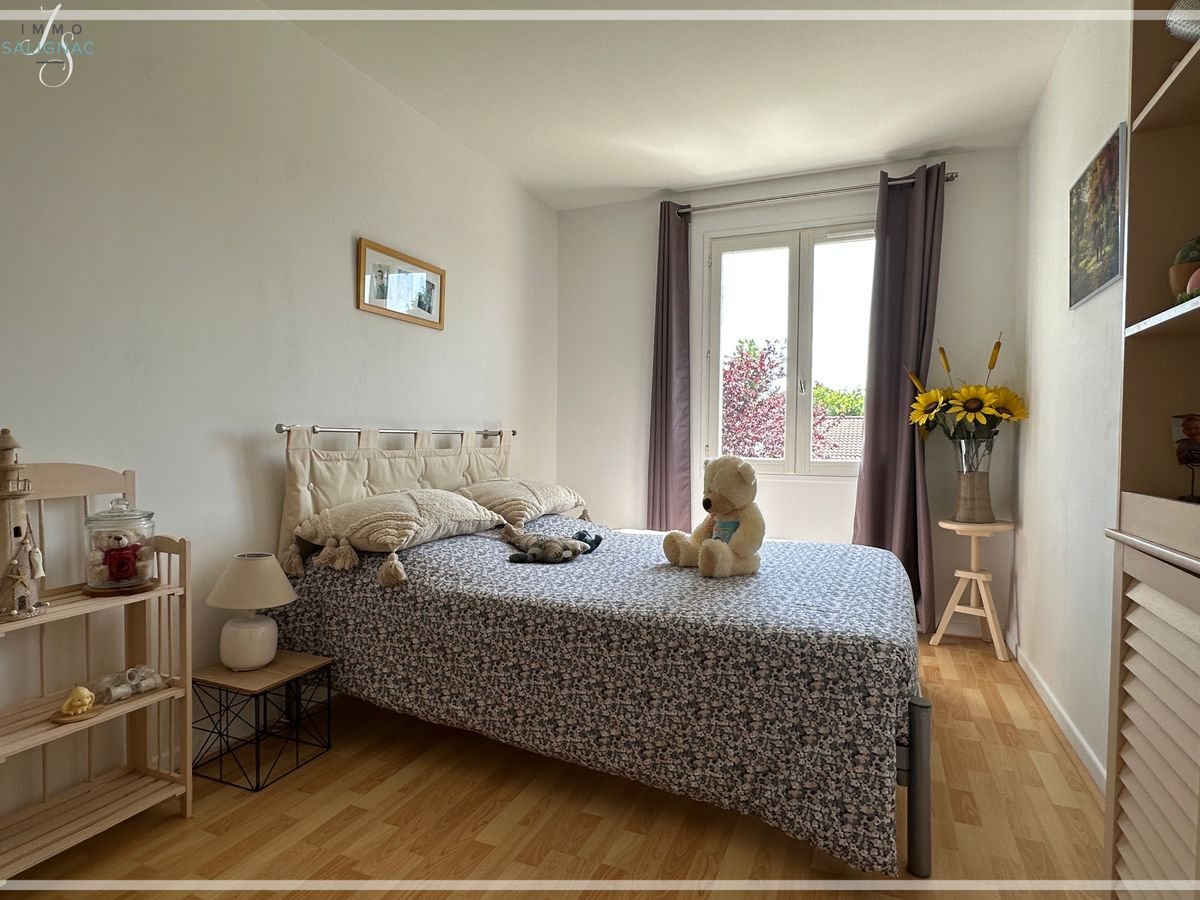 Deuxième chambre de la maison