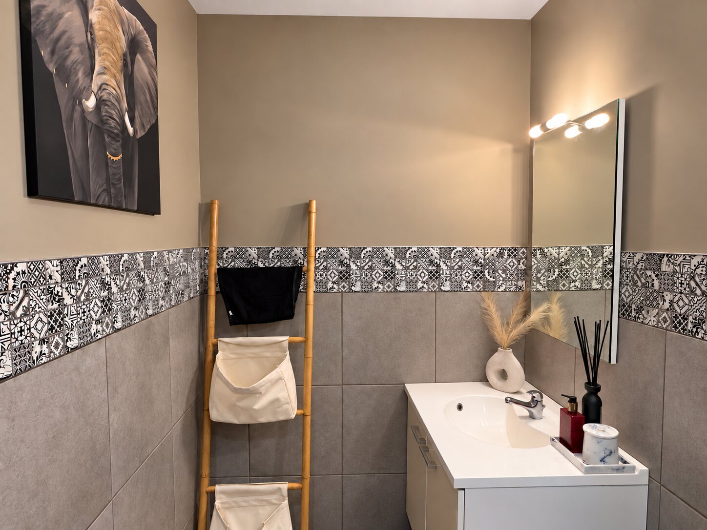 Vasque et toilettes